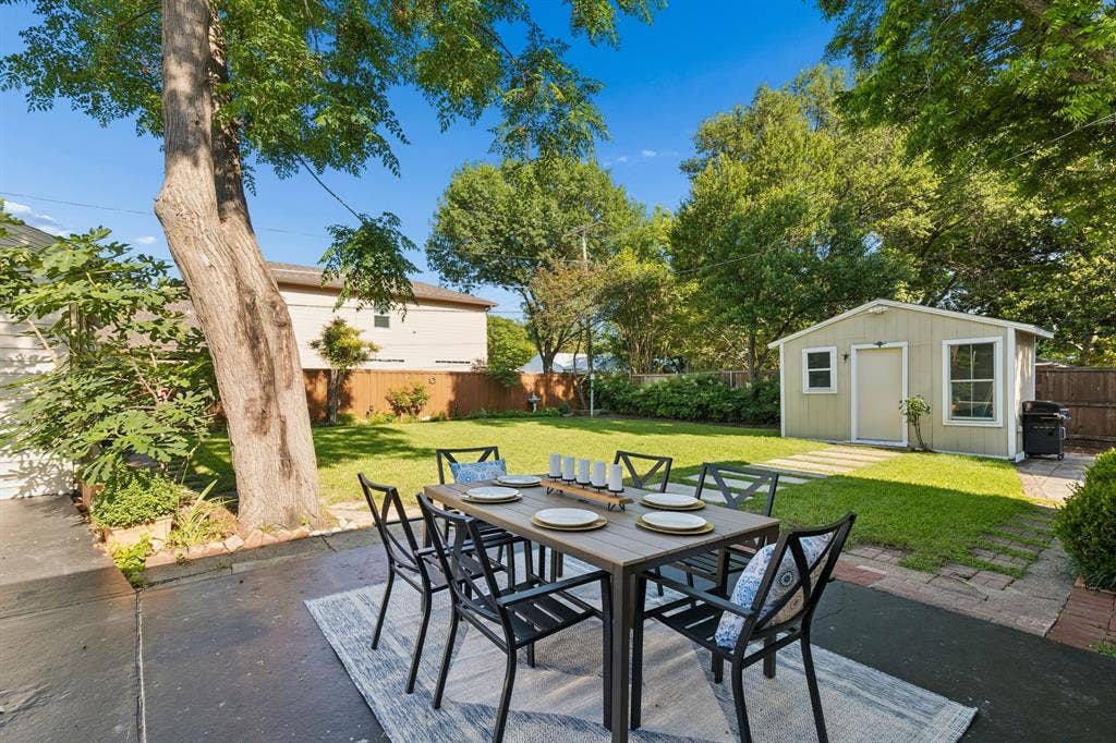 9966 Coppedge Lane, Dallas, TX 75220 9966 Coppedge Lane, Dallas, TX 75220