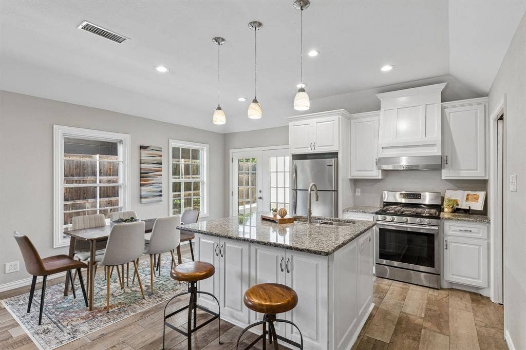 9966 Coppedge Lane, Dallas, TX 75220 9966 Coppedge Lane, Dallas, TX 75220