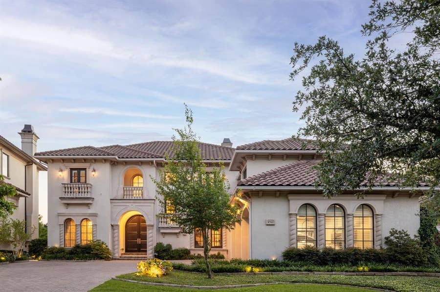 Property photo for 4762 Byron Circle, Irving, TX