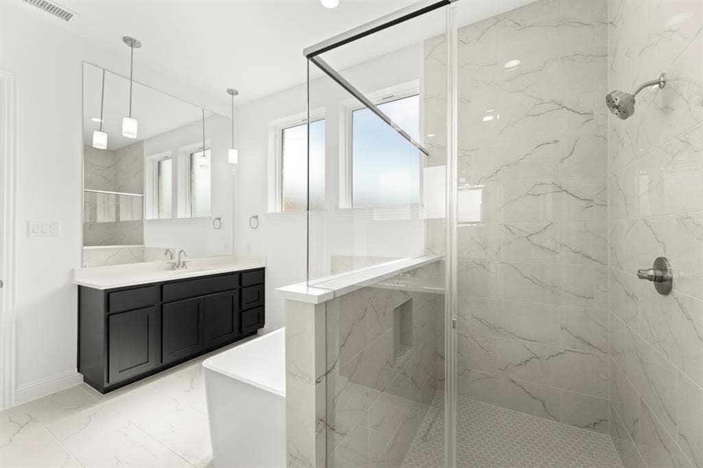 2027 Clairmount Drive, Rockwall, TX 75087 25. 2027 Clairmount - Bath (4)