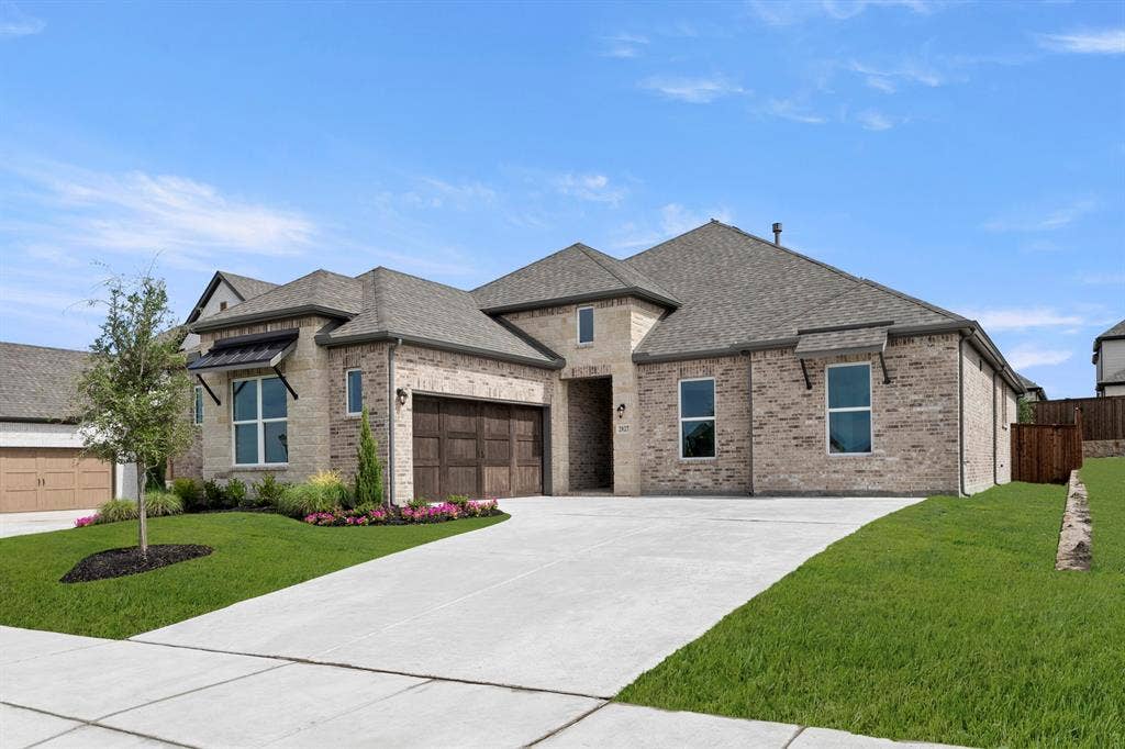 2027 Clairmount Drive, Rockwall, TX 75087 04. 2027 Clairmount - Front (2)