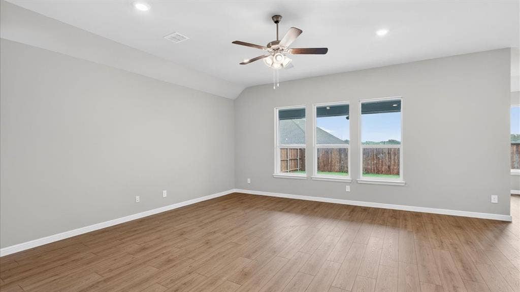 3285 GRAYTON Street, Grand Prairie, TX 76065 3285 GRAYTON Street, Grand Prairie, TX 76065