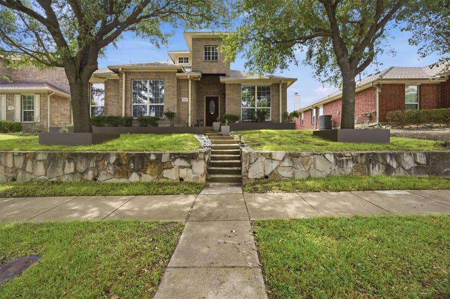 Property photo for 1922 Rustic Creek Drive, Garland, TX
