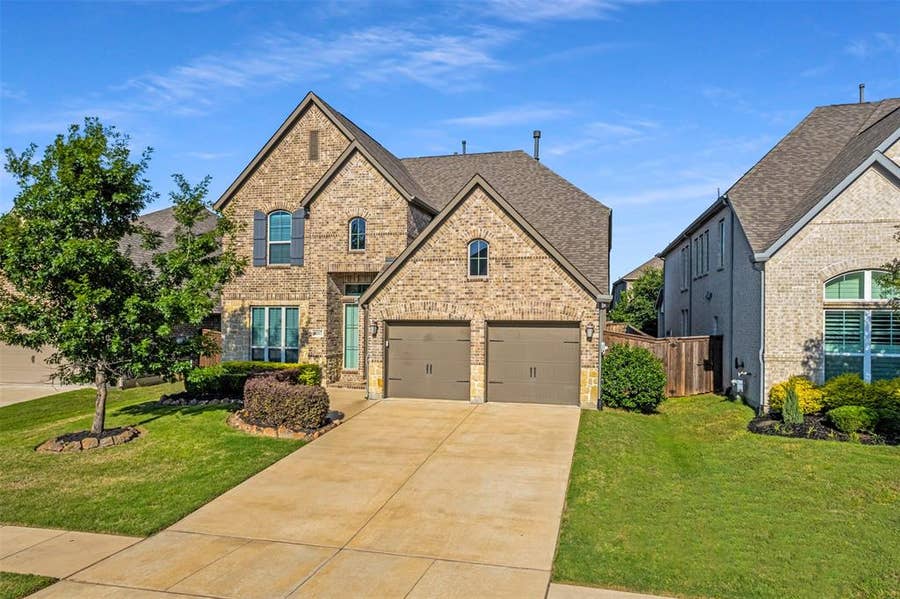 Property photo for 8517 Lake Arrowhead Trail, McKinney, TX