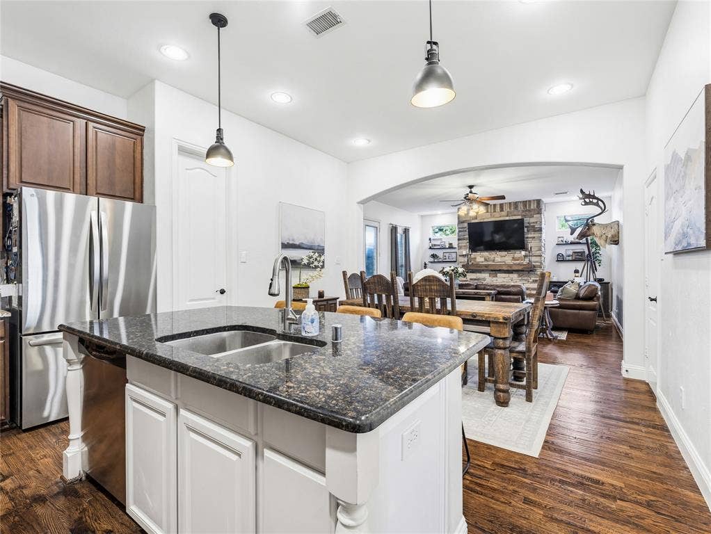 3023 Kiln Drive, Corinth, TX 76210