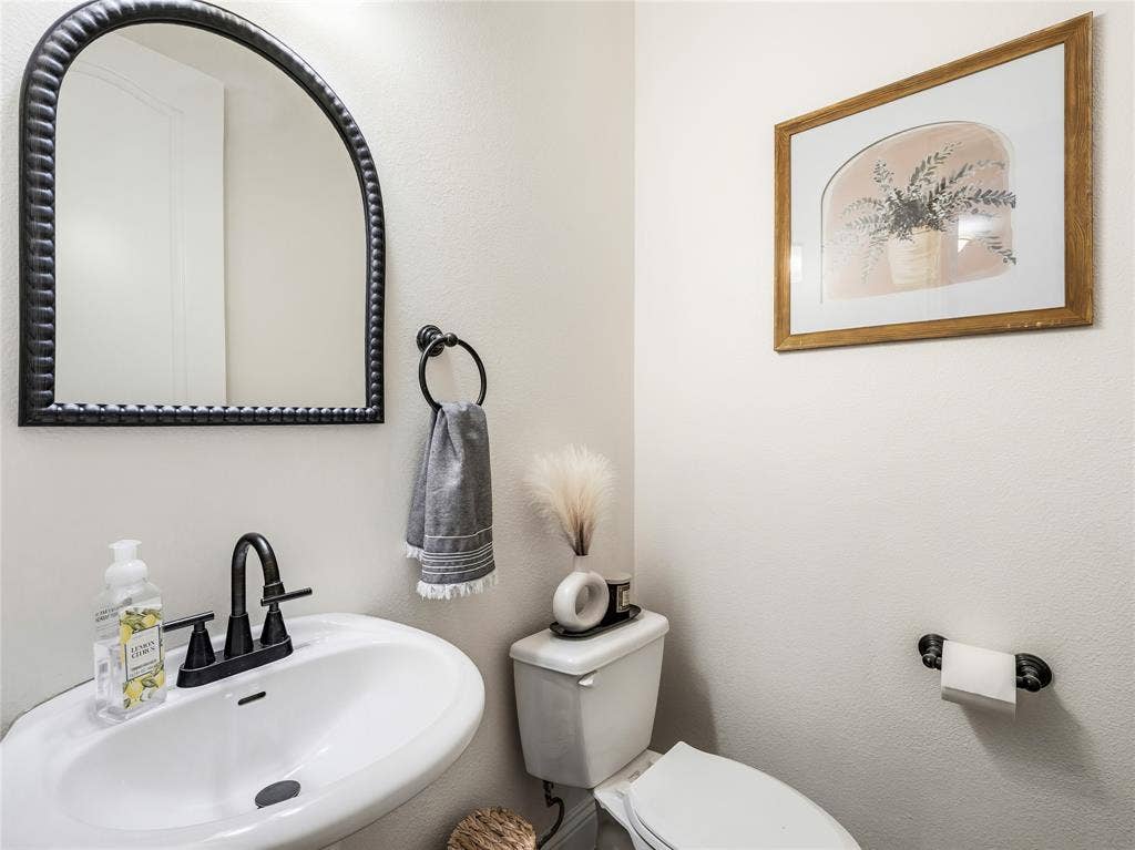 3023 Kiln Drive, Corinth, TX 76210