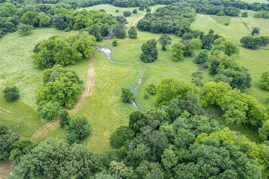 Property photo for 5286 County Road 4502, Wolfe City, TX