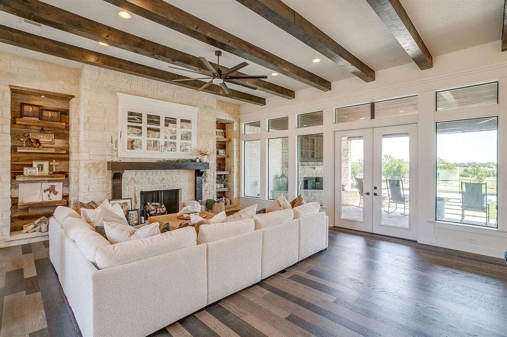 6372 Rigel Road, Godley, TX 76044 6372 Rigel Road, Godley, TX 76044