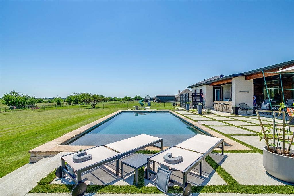 6372 Rigel Road, Godley, TX 76044 6372 Rigel Road, Godley, TX 76044