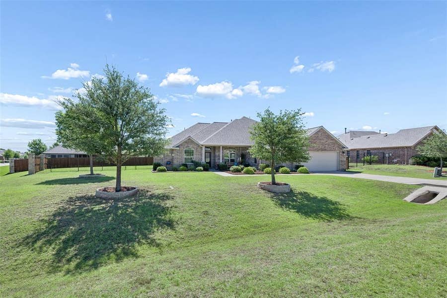 Property photo for 2101 Nuehoff Drive, Anna, TX