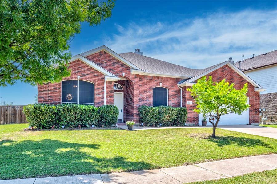 Property photo for 1534 Vista Ridge Drive, Forney, TX