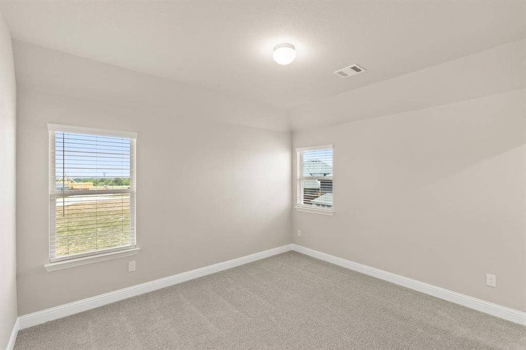 4381 Noble-Bedroom-3
