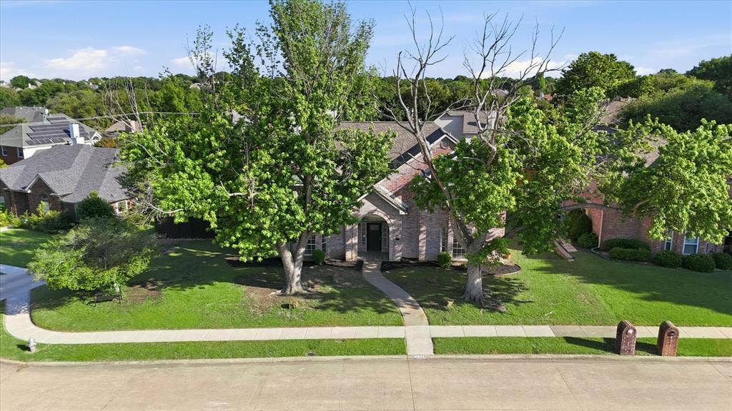 1904 Brabant Drive, Plano, TX 75025 1904 Brabant Drive, Plano, TX 75025
