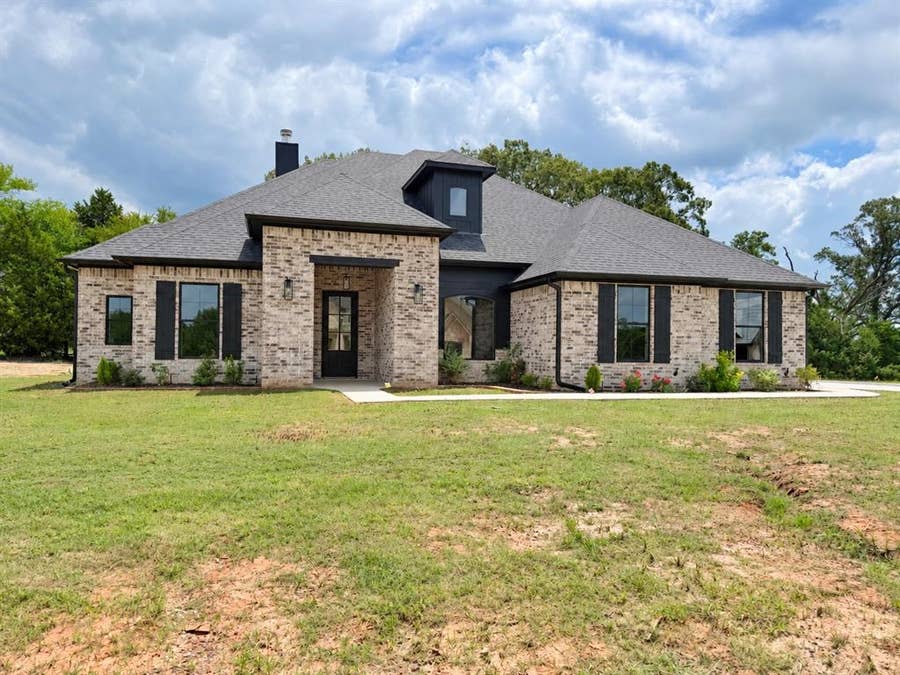Property photo for 13836 Cedar Hill Lane, Tyler, TX