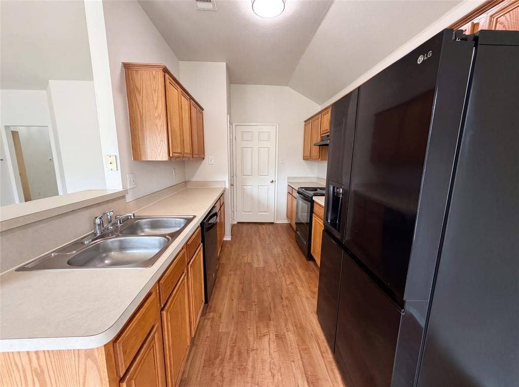 5432 Nuthatch Street, Dallas, TX 75236 5432 Nuthatch Street, Dallas, TX 75236