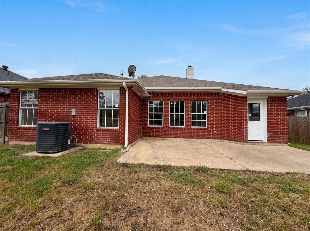 5432 Nuthatch Street, Dallas, TX 75236 5432 Nuthatch Street, Dallas, TX 75236