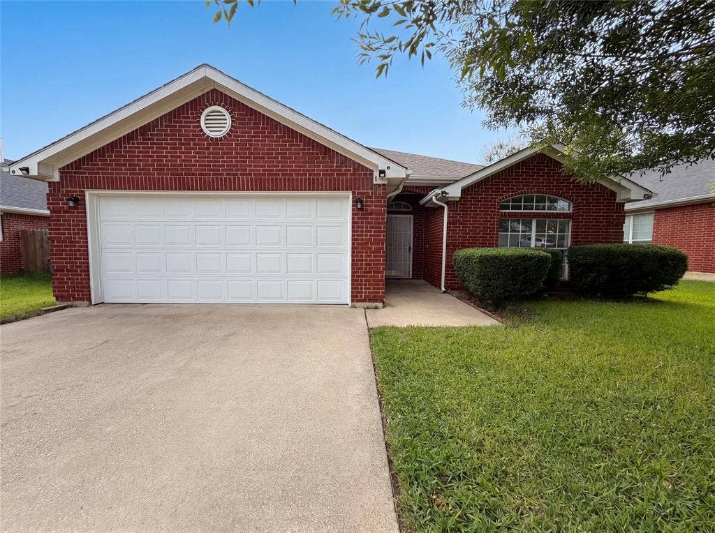5432 Nuthatch Street, Dallas, TX 75236 5432 Nuthatch Street, Dallas, TX 75236