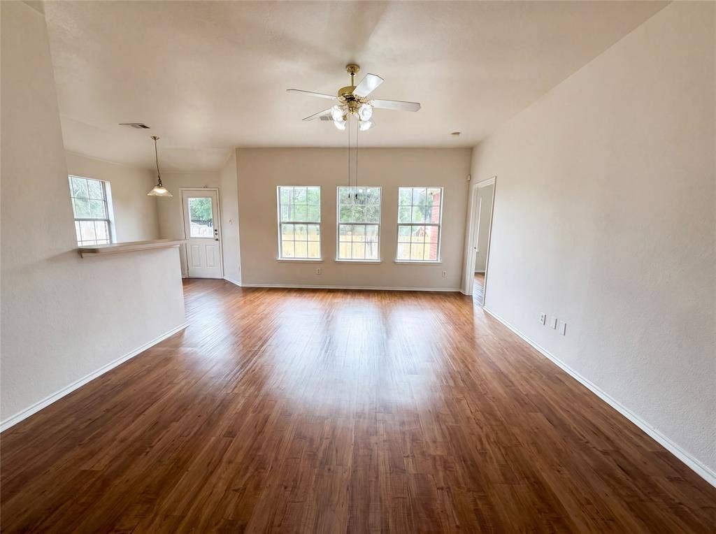 5432 Nuthatch Street, Dallas, TX 75236 5432 Nuthatch Street, Dallas, TX 75236
