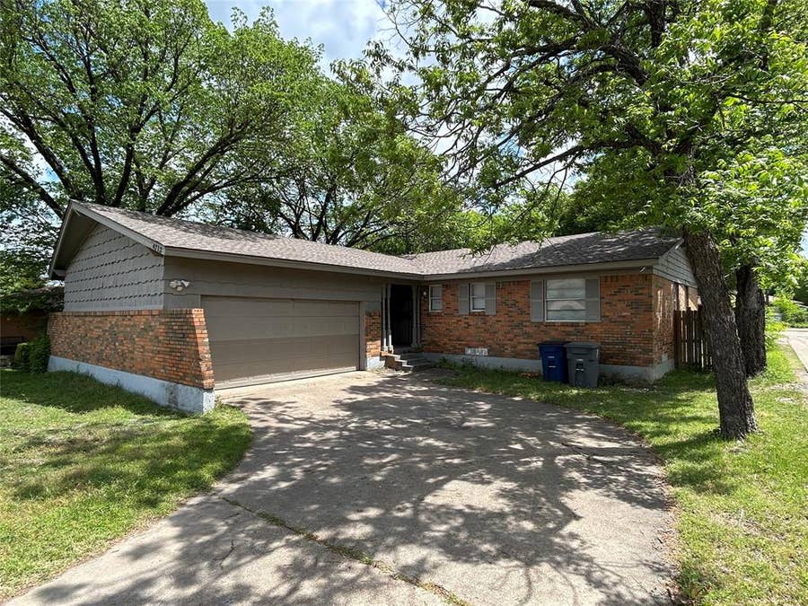 Property photo for 4712 Mark Trail Way, Dallas, TX