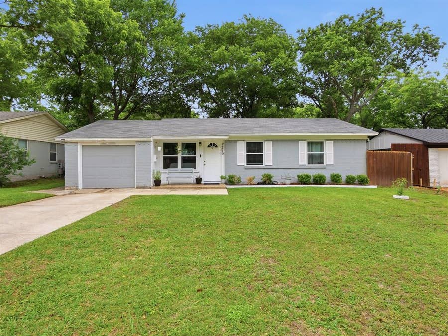 Property photo for 2219 Loyce Drive, Mesquite, TX