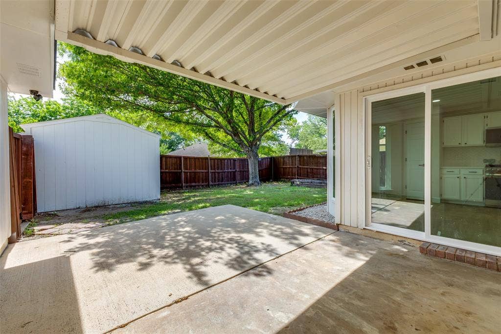 713 Bridgewater Lane, Mesquite, TX 75181 Covered patio with concrete slab