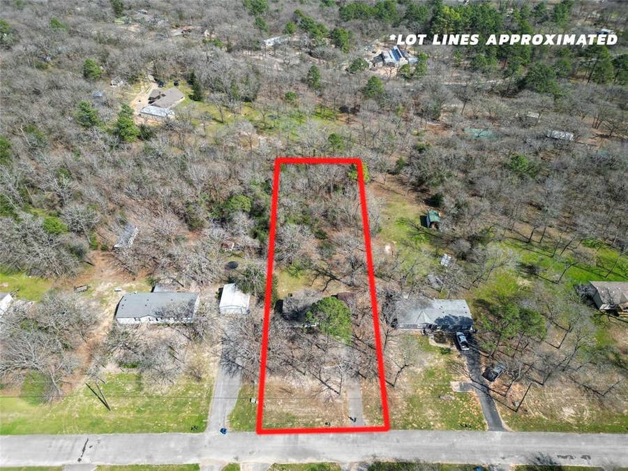 Property photo for 17256 Countrywood, Lindale, TX