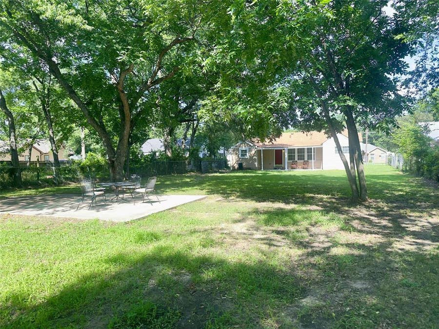 Property photo for 915 N Virginia Street, Terrell, TX