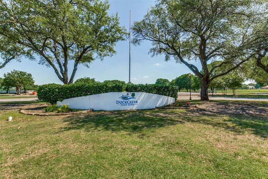 Property photo for 2713 Laurel Oaks Drive, Garland, TX