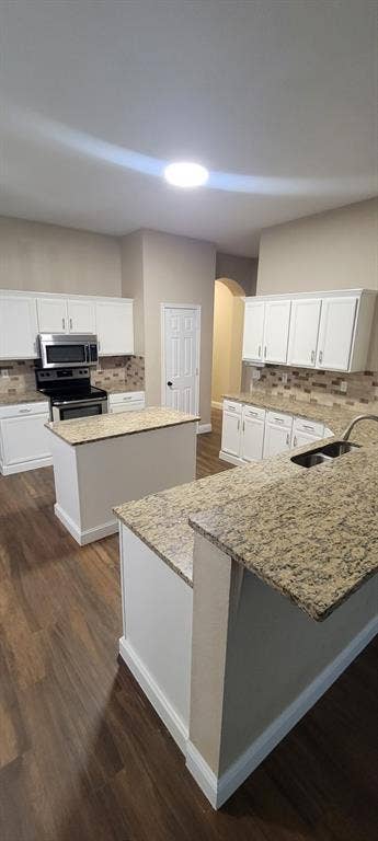 Property photo for 324 Teakwood Lane, Cedar Hill, TX