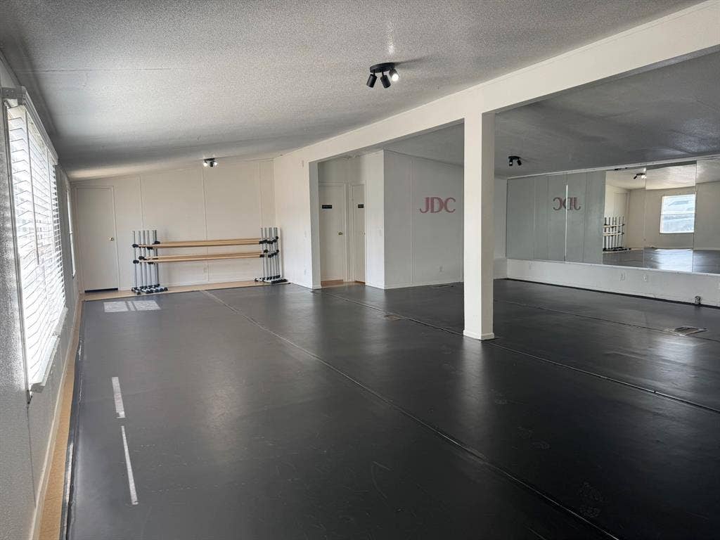 3001 E Hwy 199, #105, Springtown, TX 76082 3001 E Hwy 199, #105, Springtown, TX 76082