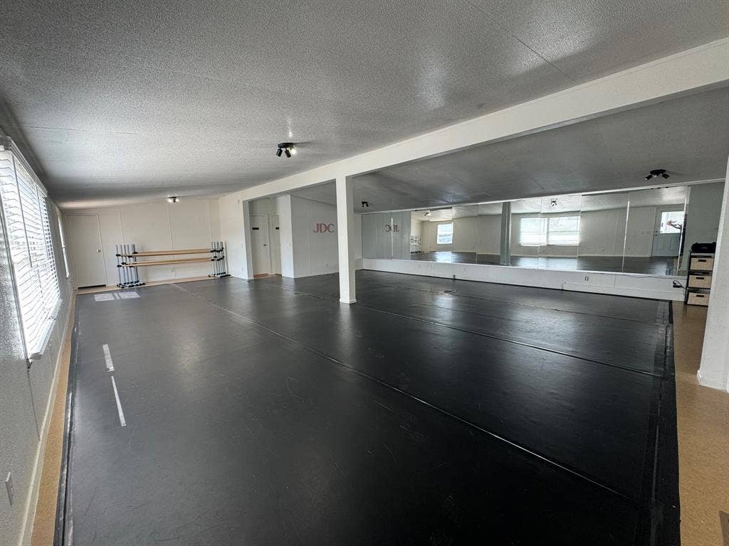 3001 E Hwy 199, #105, Springtown, TX 76082 3001 E Hwy 199, #105, Springtown, TX 76082