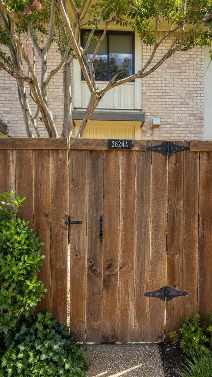 2624 Custer Parkway, #A, Richardson, TX 75080 2624 Custer Parkway, #A, Richardson, TX 75080