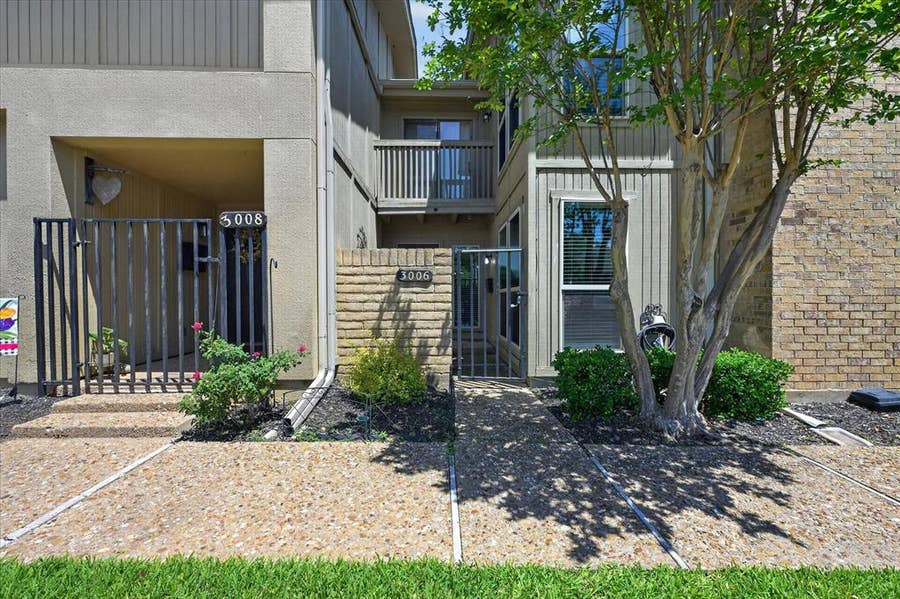 Property photo for 3006 Wayside Drive, Bedford, TX
