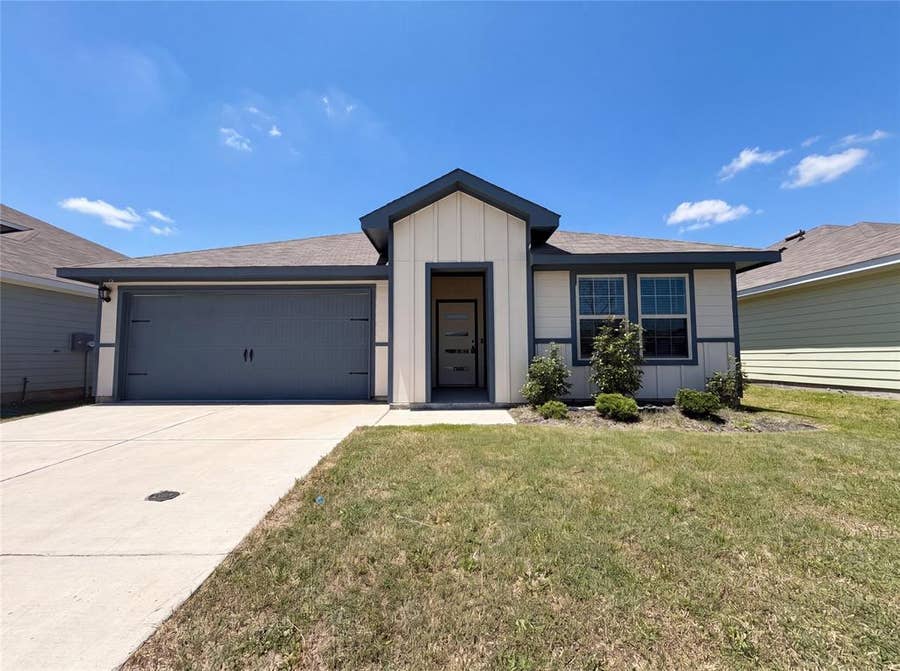 Property photo for 6424 Waterfall Lane, Princeton, TX