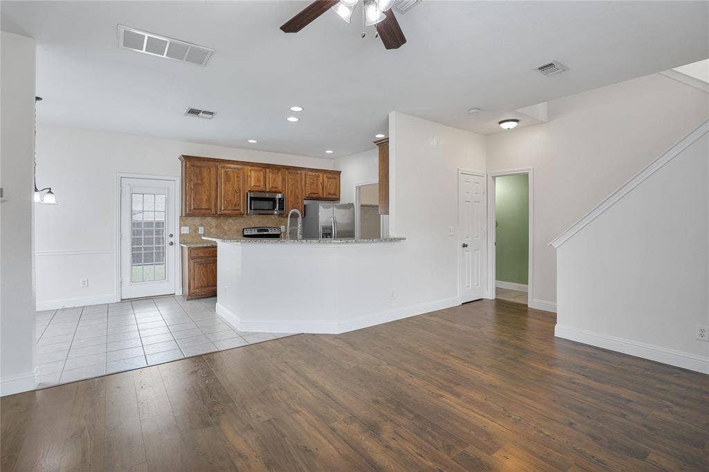 11317 Canoe Road, Frisco, TX 75035 11317 Canoe Road, Frisco, TX 75035