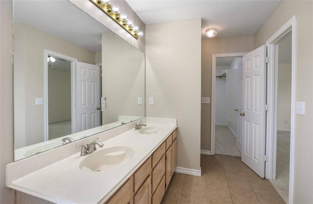 11317 Canoe Road, Frisco, TX 75035 11317 Canoe Road, Frisco, TX 75035
