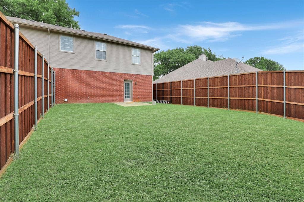 11317 Canoe Road, Frisco, TX 75035 11317 Canoe Road, Frisco, TX 75035