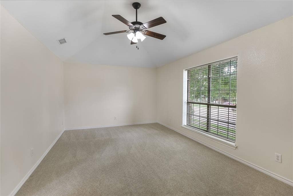11317 Canoe Road, Frisco, TX 75035 11317 Canoe Road, Frisco, TX 75035