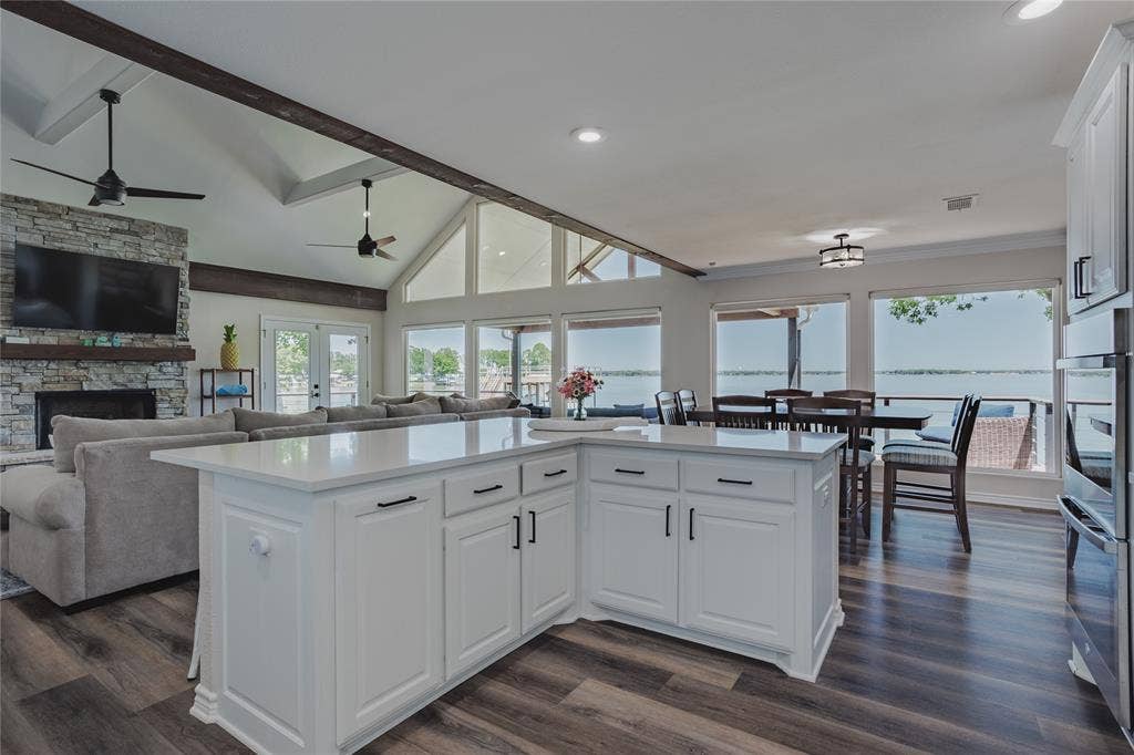 1716 Luau Court, Tool, TX 75143 1716 Luau Court, Tool, TX 75143