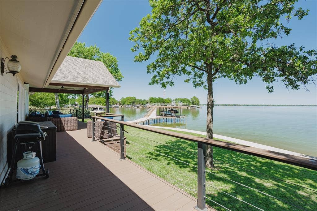 1716 Luau Court, Tool, TX 75143 1716 Luau Court, Tool, TX 75143