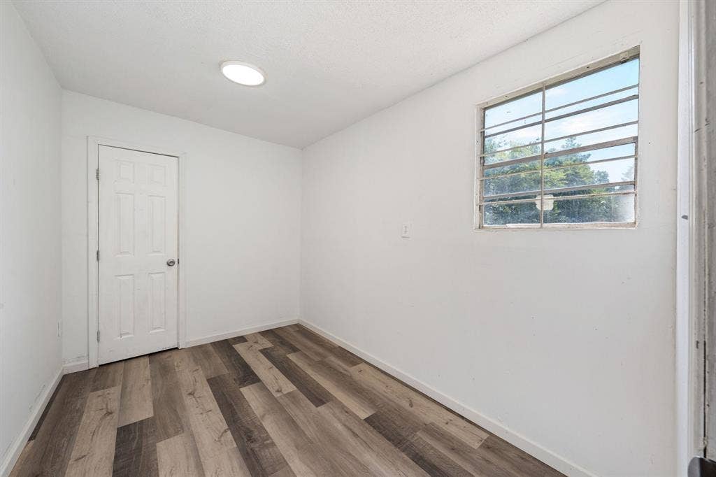 1623 Fresno Street, Dallas, TX 75217 Bedroom 4