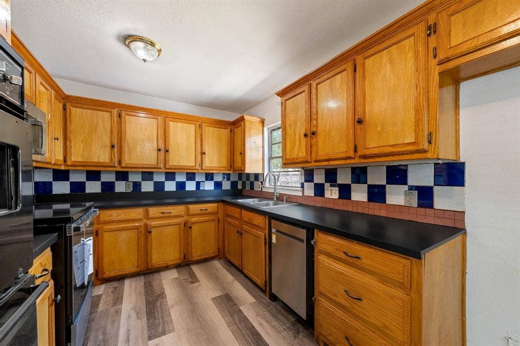 1623 Fresno Street, Dallas, TX 75217 1623 Fresno Street, Dallas, TX 75217