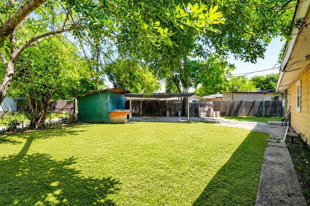 1623 Fresno Street, Dallas, TX 75217 1623 Fresno Street, Dallas, TX 75217