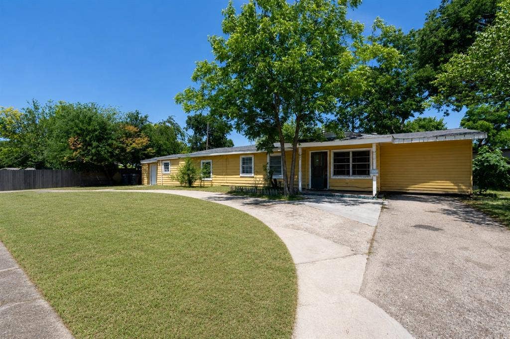 1623 Fresno Street, Dallas, TX 75217 1623 Fresno Street, Dallas, TX 75217