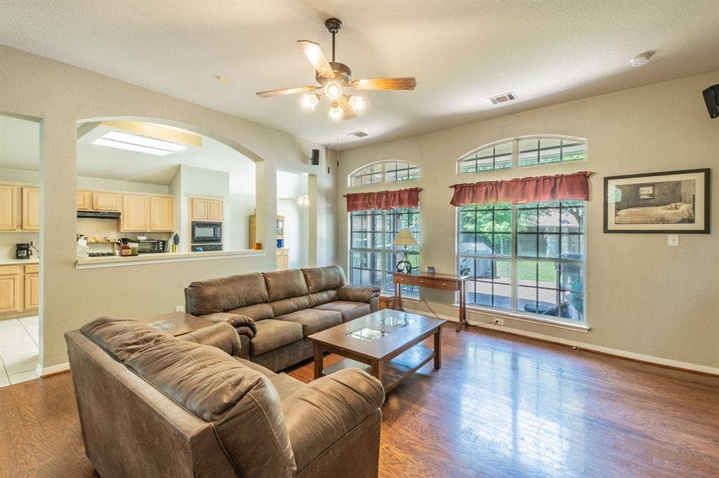 5022 Sandestin Court, Garland, TX 75044 5022 Sandestin Court, Garland, TX 75044