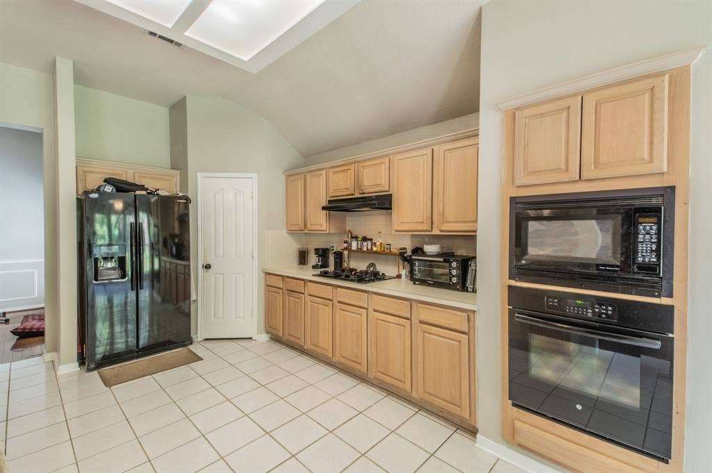 5022 Sandestin Court, Garland, TX 75044 5022 Sandestin Court, Garland, TX 75044