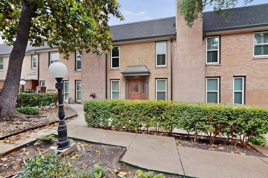 Property photo for 7820 Meadow Park Drive, #215, Dallas, TX