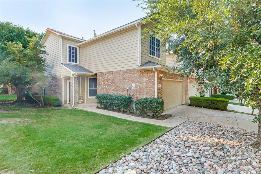 Property photo for 8600 Hunters Trace Lane, Plano, TX