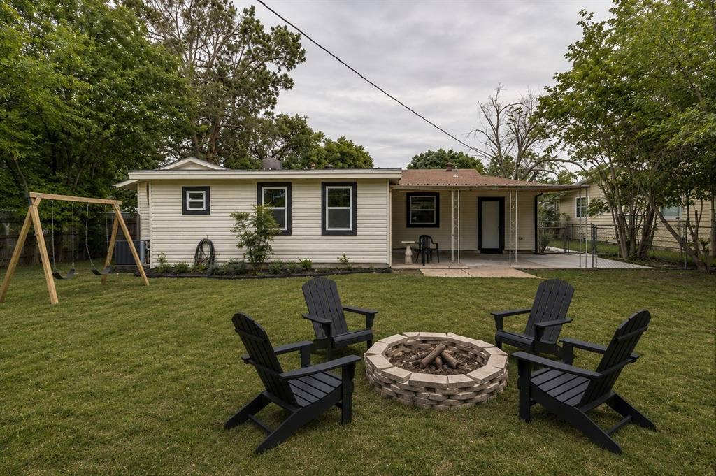 5113 Nadine Drive, Haltom City, TX 76117 5113 Nadine Drive, Haltom City, TX 76117