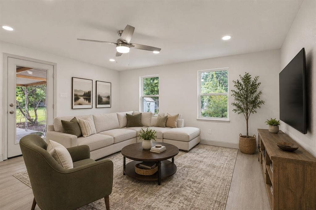 5113 Nadine Drive, Haltom City, TX 76117 5113 Nadine Drive, Haltom City, TX 76117